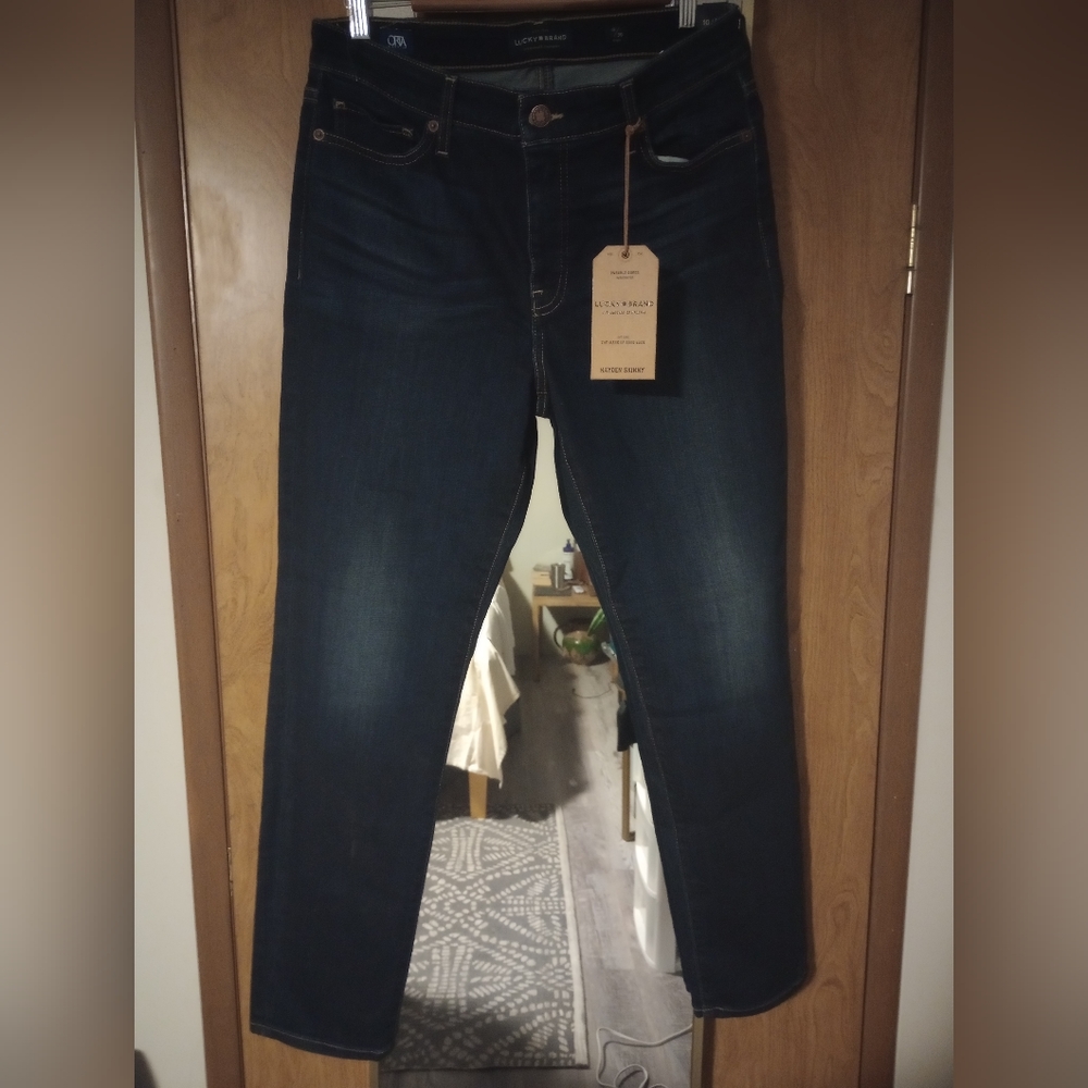 New With Tags - Lucky Brand Hayden Skinny Jeans Size 30" waist/ 10